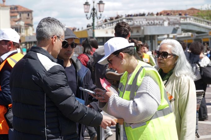 Venezia comincia a fare sul serio, con i biglietti per visitare la città