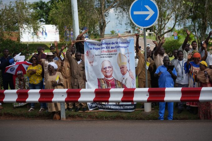 Le foto del viaggio di papa Leone XIV in Africa