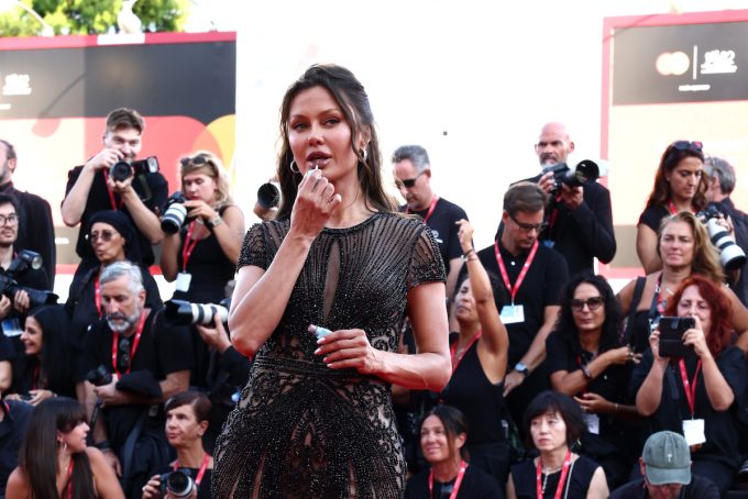 In Russia si parla molto di un’influencer che critica il governo