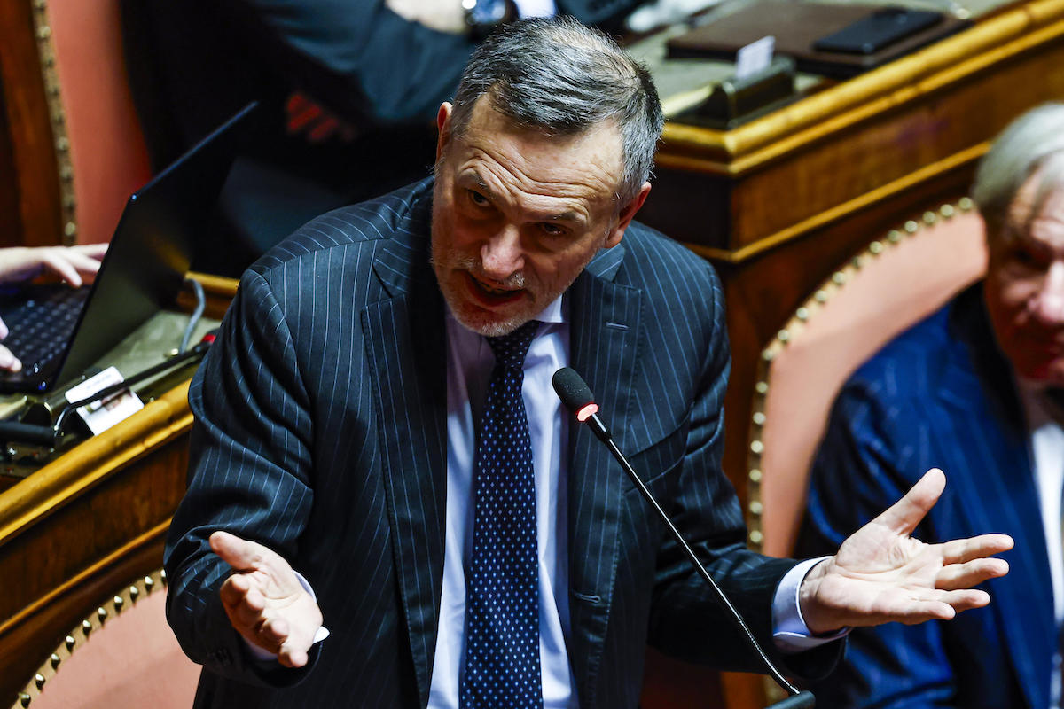 Il governo ha nominato cinque nuovi sottosegretari, tra cui il sostituto di Andrea Delmastro: sarà Alberto Balboni