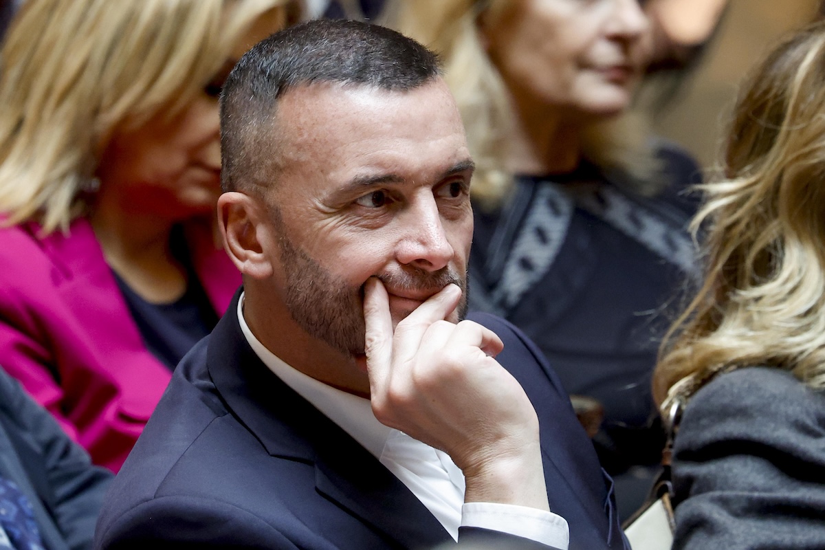 Rocco Casalino, ex capo della comunicazione del Movimento 5 Stelle, si è candidato come consigliere di un comune pugliese