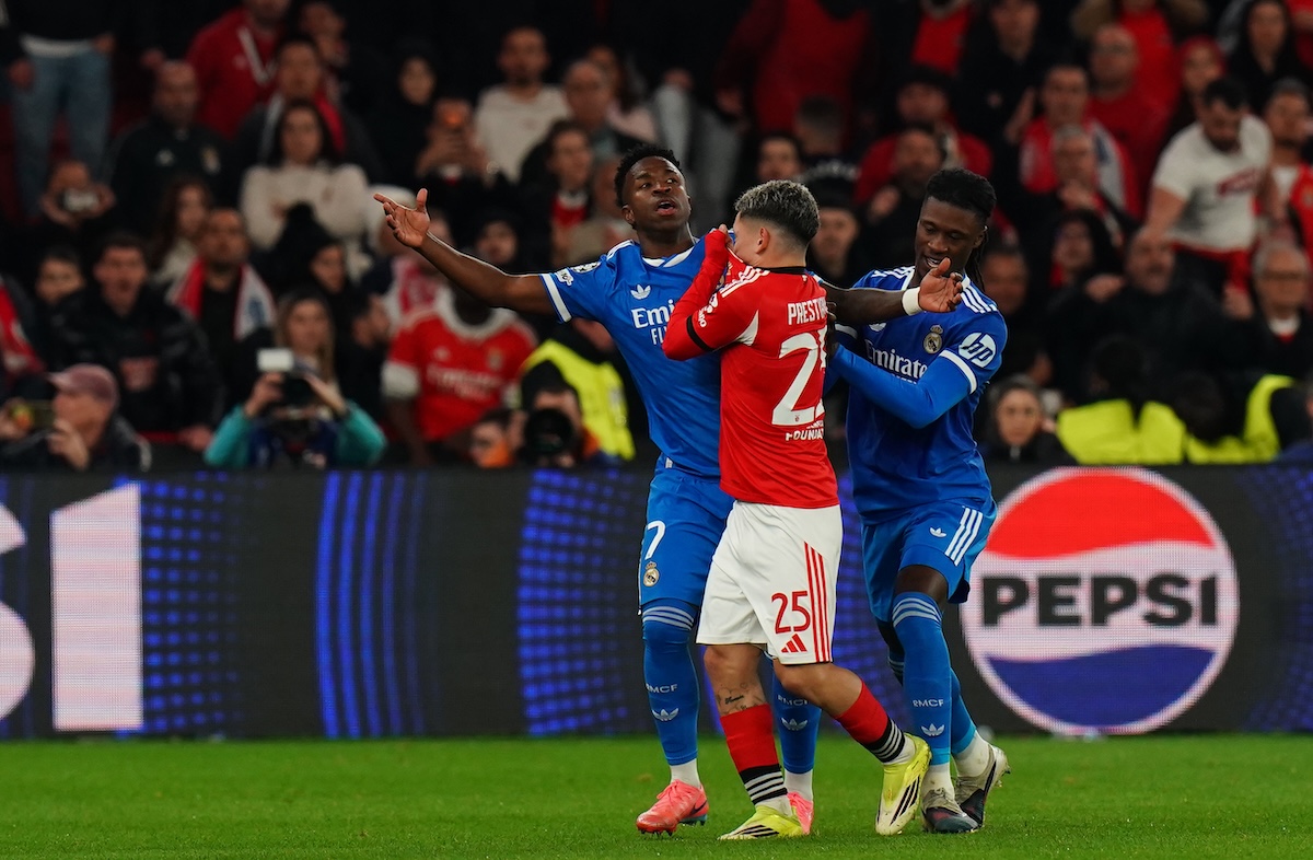 Il calciatore del Benfica Gianluca Prestianni è stato squalificato per 6 partite per insulti omofobi a Vinícius Júnior del Real Madrid