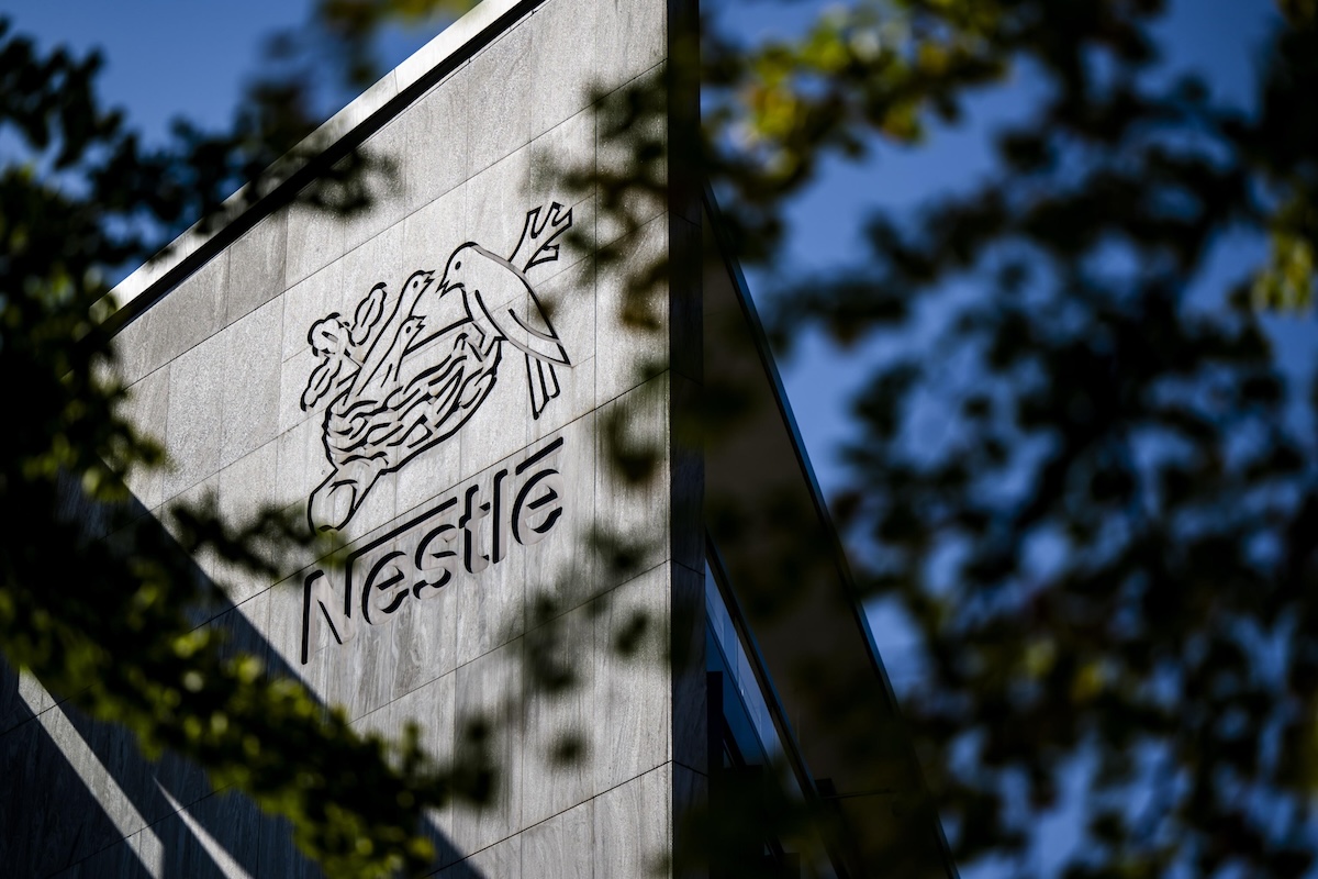 Nestlé ha annunciato che vuole ridurre di 185 i lavoratori nella sua sede di Assago, vicino a Milano