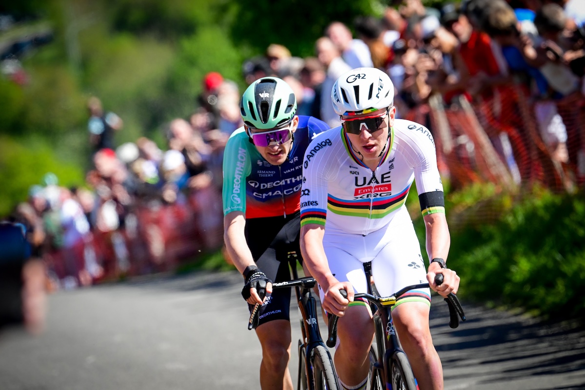 Tadej Pogacar ha vinto la Liegi-Bastogne-Liegi per il terzo anno di fila
