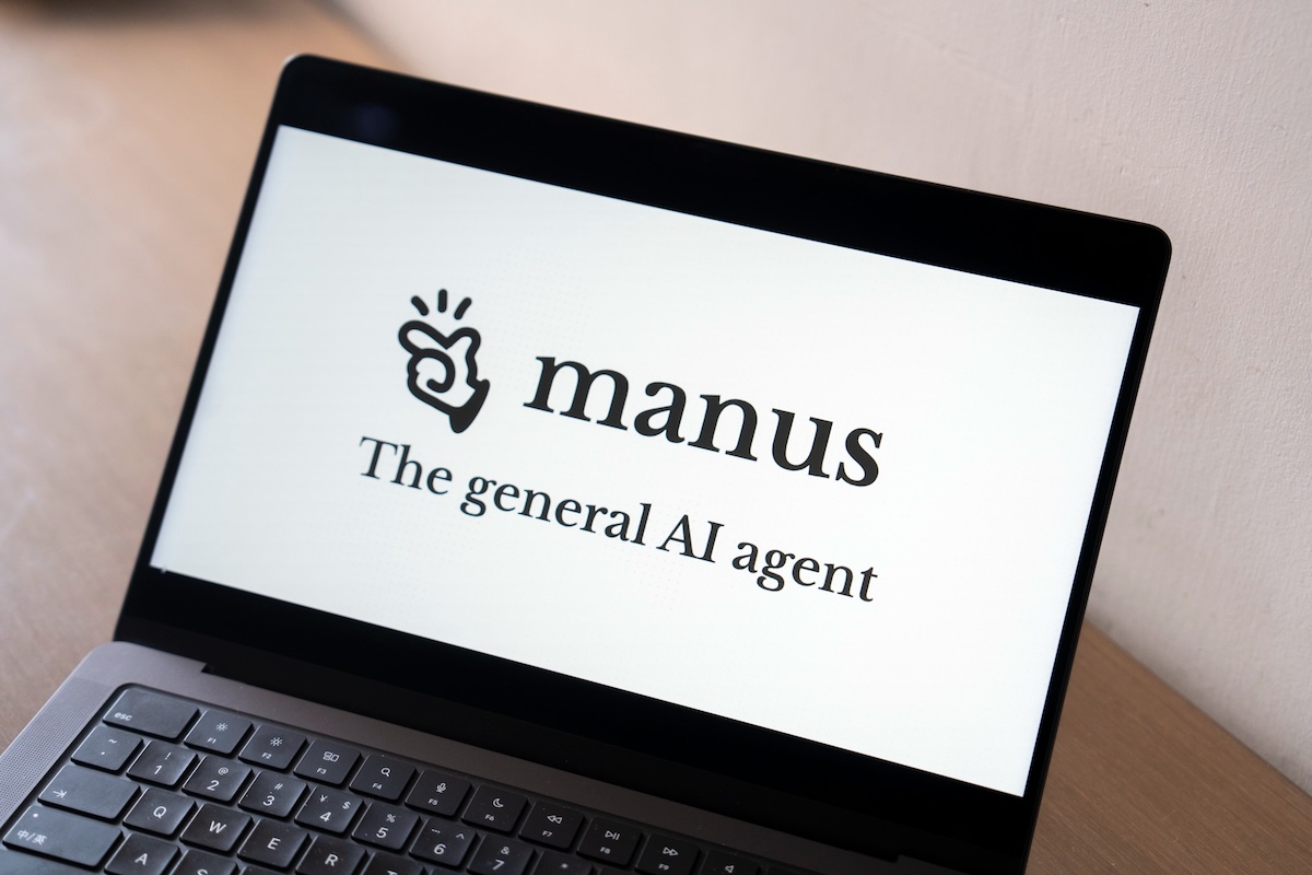 Il governo cinese ha bloccato l’acquisizione dell’app di AI Manus da parte di Meta, citando rischi per la sicurezza nazionale