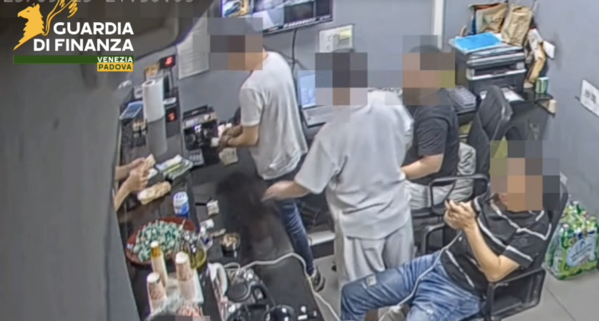 A Padova è stata scoperta una banca clandestina