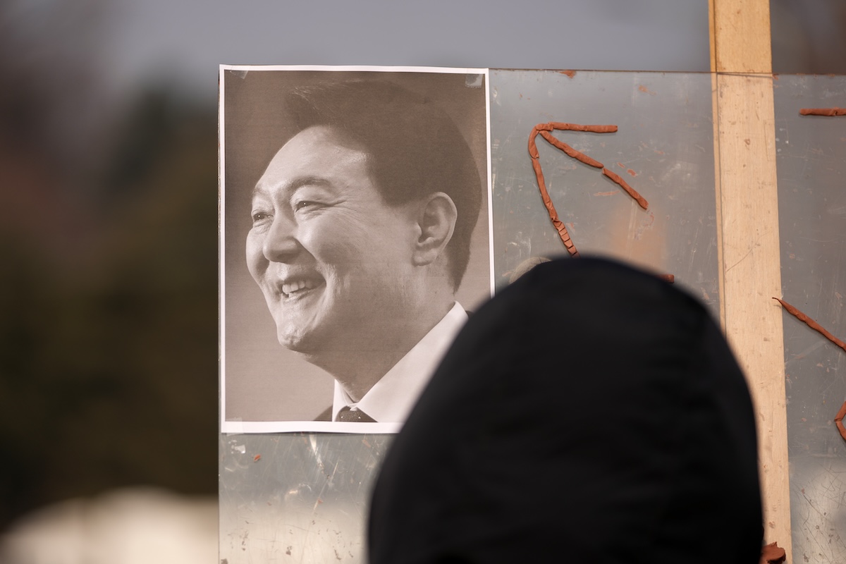 Una Corte d’appello della Corea del Sud ha aumentato da cinque a sette anni una delle pene dell’ex presidente Yoon Suk-yeol