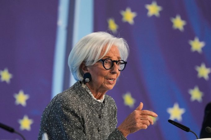 La Banca Centrale Europea ha tenuto invariati i tassi di interesse per la settima volta consecutiva benché l’inflazione sia aumentata