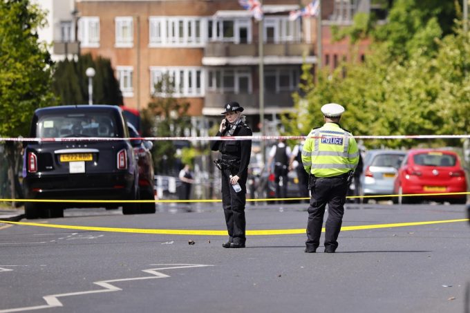 Il Regno Unito ha alzato il livello d’allerta terroristica dopo l’accoltellamento di due uomini di religione ebraica a Londra