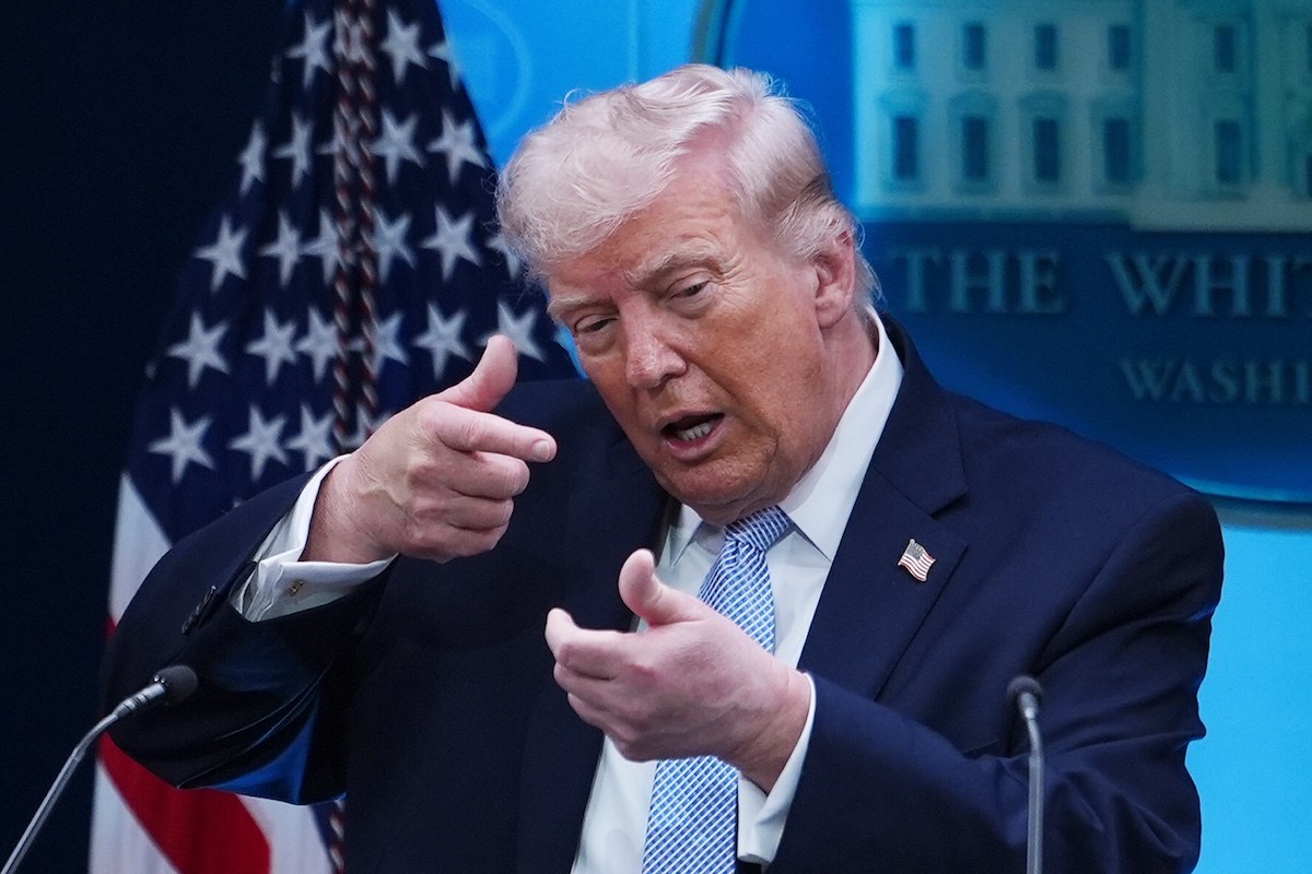 Trump vuole aggirare il voto del Congresso per continuare la guerra