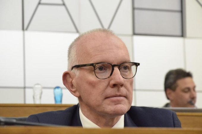 Il presidente della Valle d’Aosta Renzo Testolin è stato dichiarato decaduto per aver superato i limiti di mandato