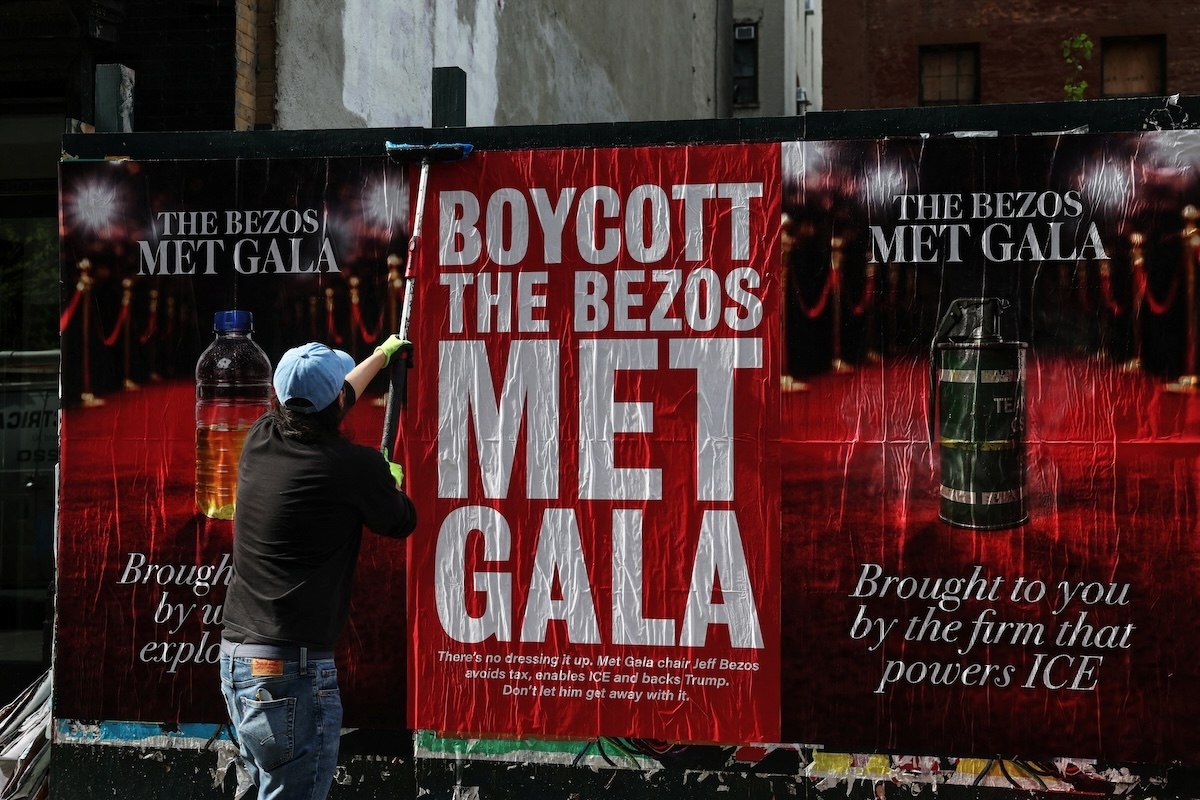 Molti non vogliono Jeff Bezos al Met Gala