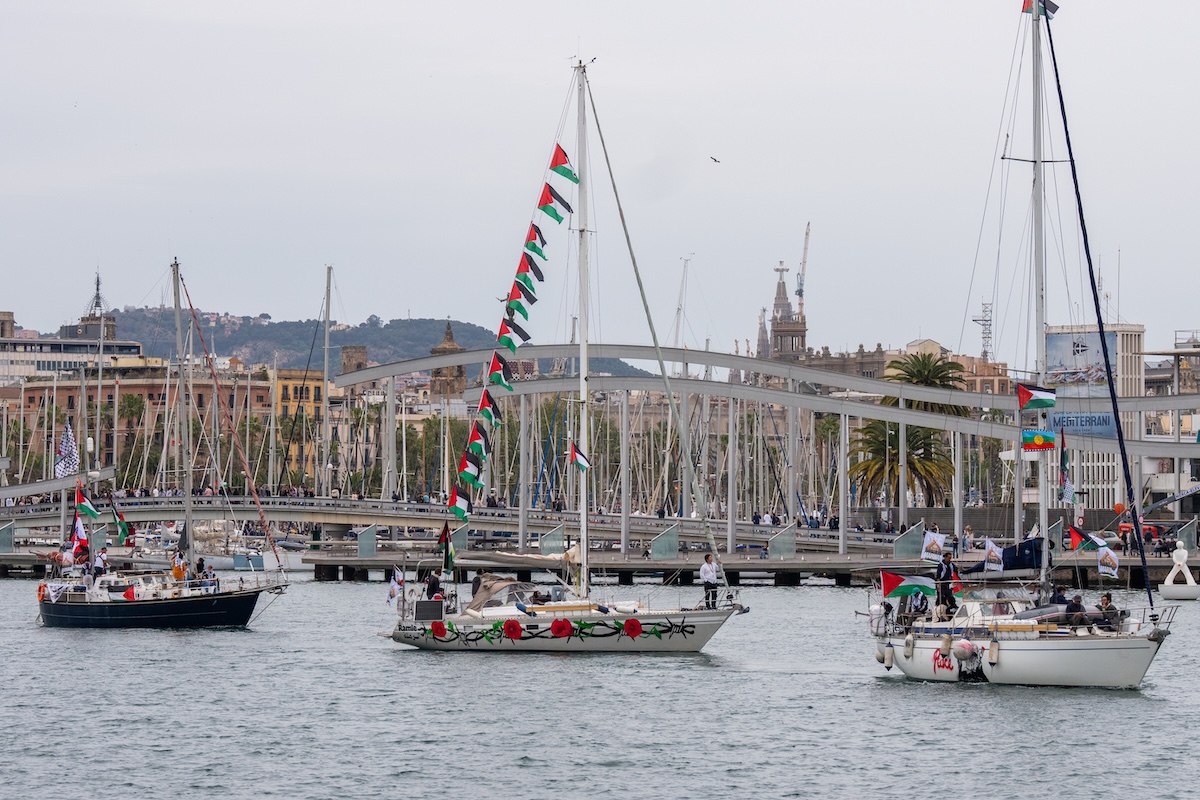 La procura di Roma sta indagando per sequestro di persona sull’abbordaggio della Global Sumud Flotilla da parte di navi militari israeliane
