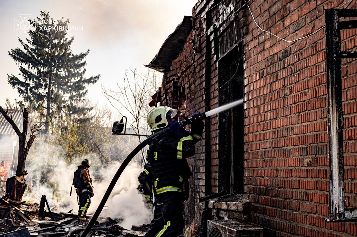 Mercoledì la Russia ha attaccato diverse zone dell’Ucraina, ignorando il cessate il fuoco comunicato da Zelensky