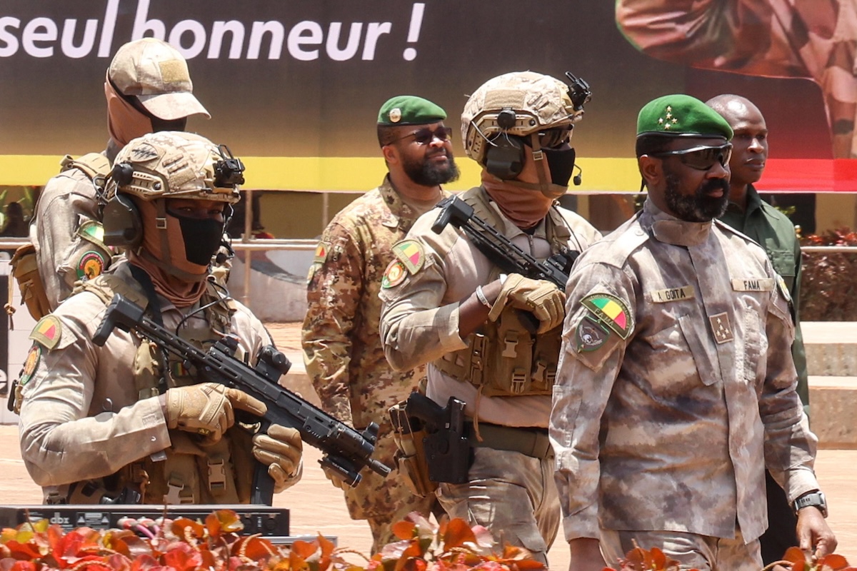 Decine di persone sono state uccise in due attacchi nel Mali centrale, i più gravi dall’inizio degli scontri tra esercito e ...