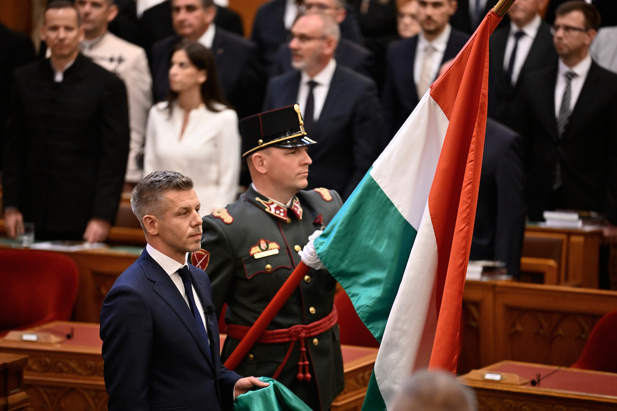 Péter Magyar ha giurato come nuovo primo ministro dell’Ungheria