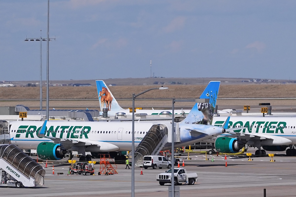 Una persona è stata investita da un aereo in decollo a Denver, negli Stati Uniti, ed è morta