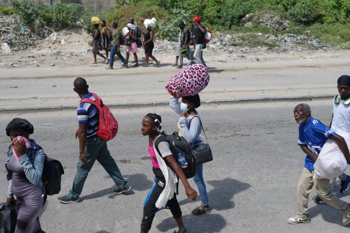 Medici Senza Frontiere ha sospeso le proprie attività nella capitale di Haiti a causa degli scontri tra le bande criminali