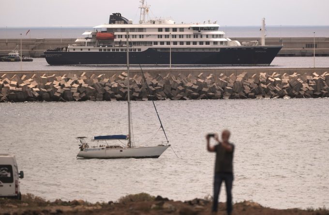 Tutti i passeggeri della nave Hondius sono stati evacuati