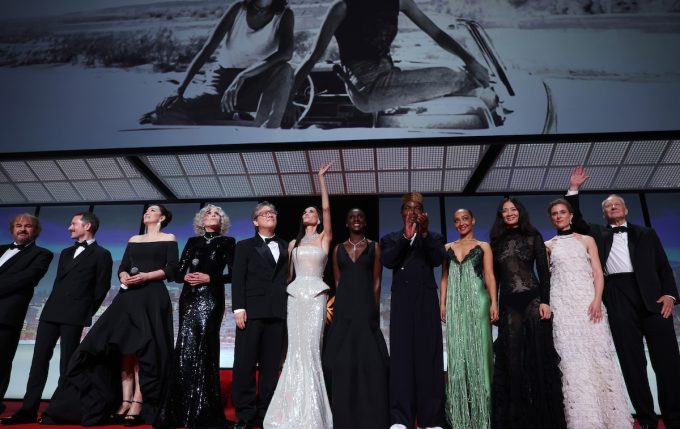 Cannes sa che deve cambiare qualcosa