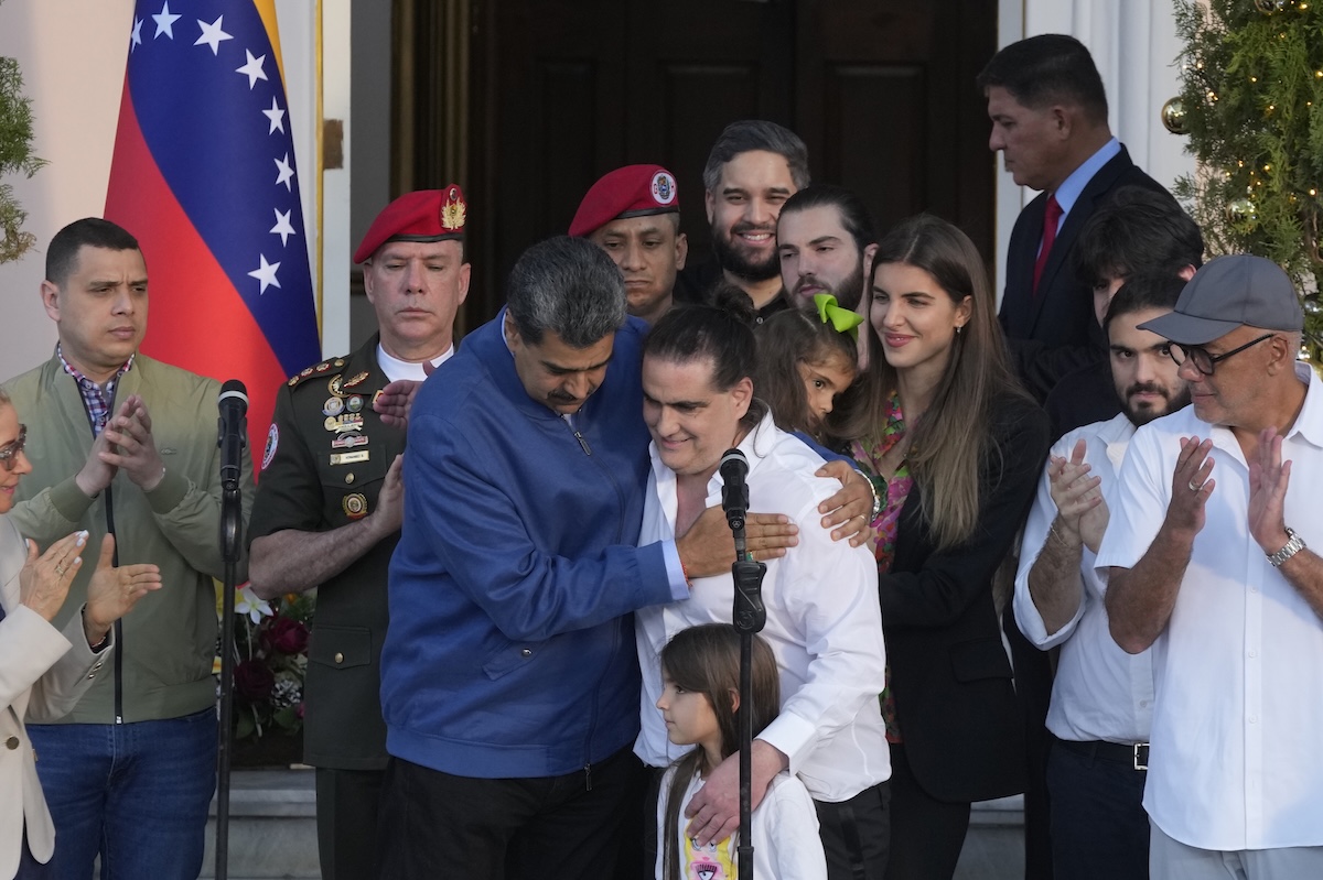 Il Venezuela ha estradato negli Stati Uniti Alex Saab, ex ministro e stretto collaboratore di Maduro