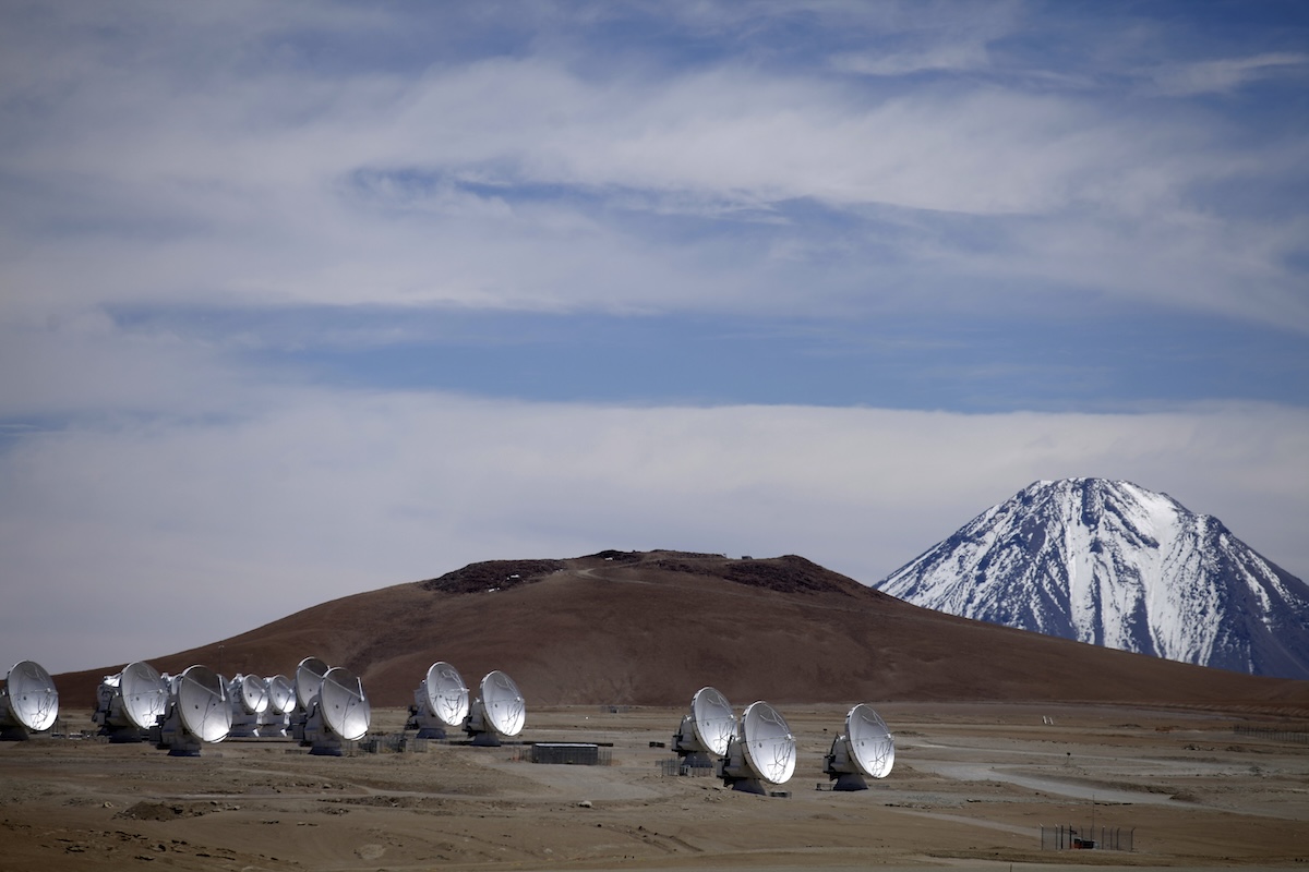 Le antenne paraboliche del progetto astronomico Atacama Large Millimeter/submillimeter Array
