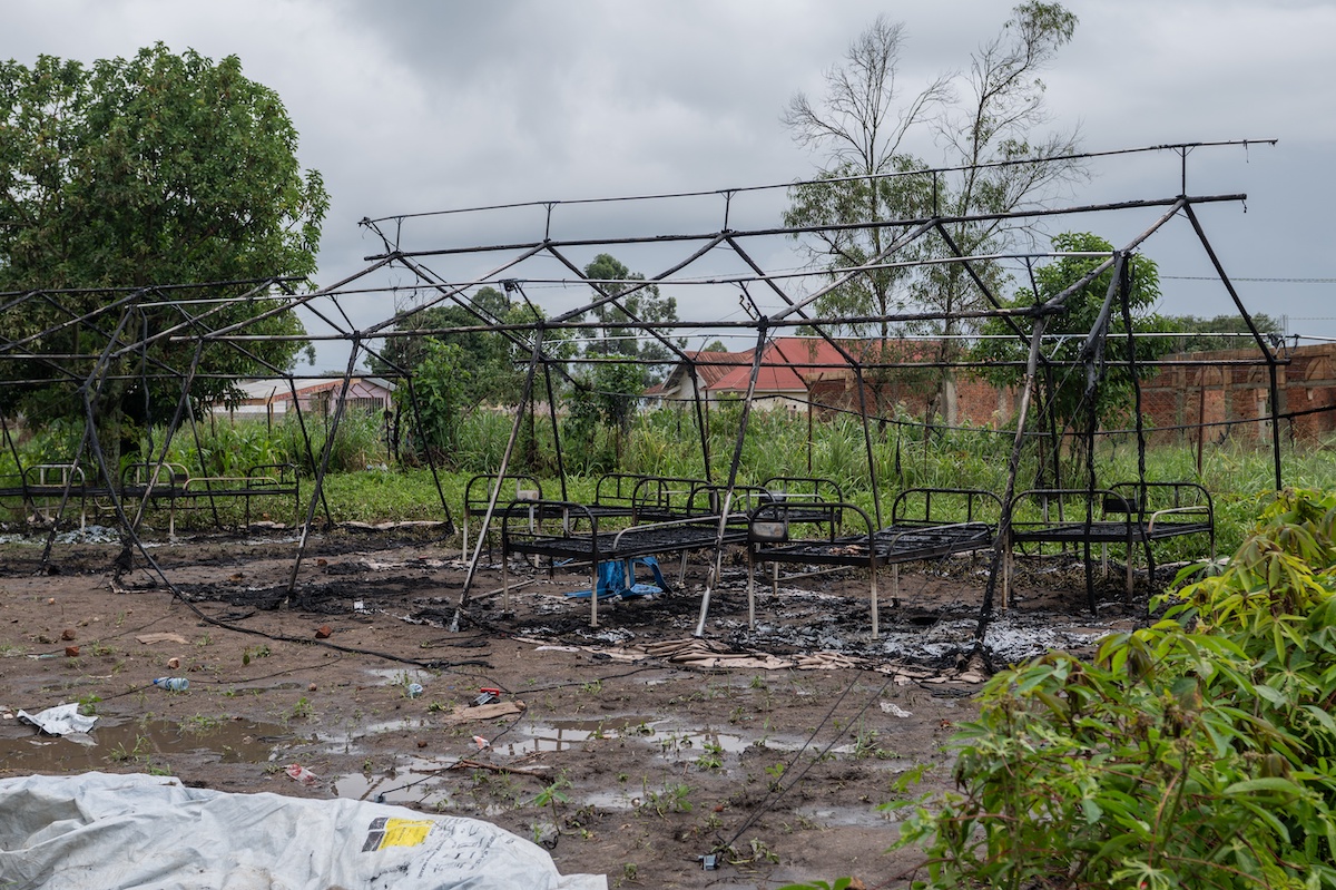 Nella Repubblica Democratica del Congo è stato incendiato un centro per il trattamento dell’ebola