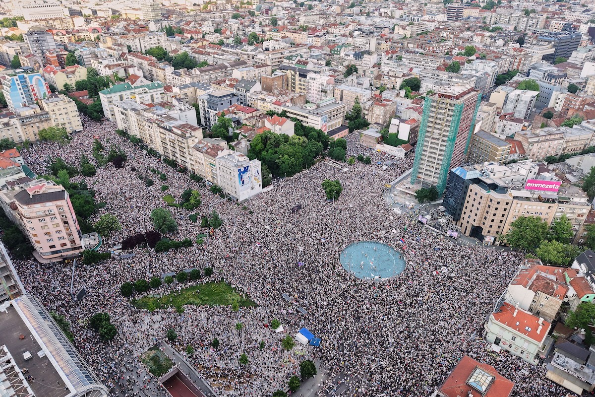 In Serbia c’è stata una nuova manifestazione contro il governo molto partecipata