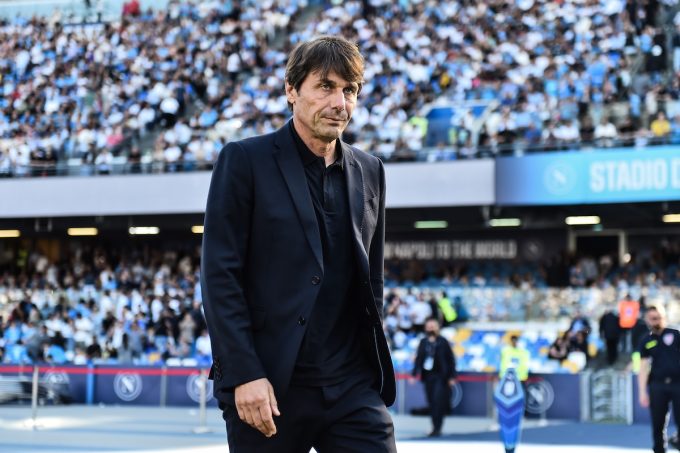 Antonio Conte non è più l’allenatore del Napoli