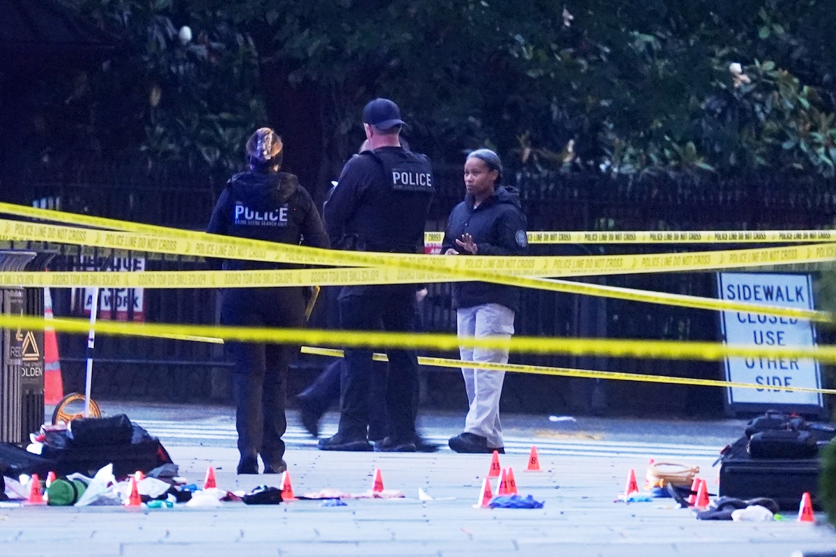 L’uomo ucciso per aver sparato fuori dalla Casa Bianca sabato era già stato fermato dal Secret Service nell’ultimo anno