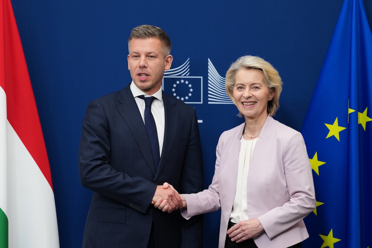 L’Ungheria si è accordata con l’Unione Europea per sbloccare 16 miliardi di euro di fondi congelati