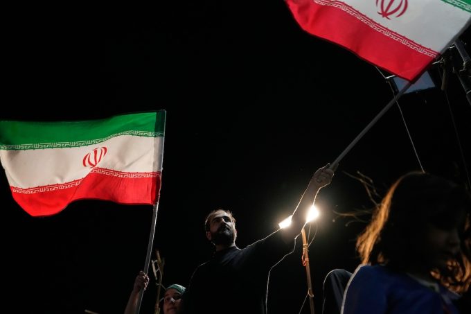 L’Iran dice di aver sospeso i negoziati con gli Stati Uniti, scrive l’agenzia di stampa iraniana Tasnim