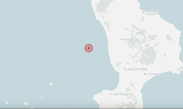 C’è stato un terremoto di magnitudo 6.2 al largo di Cosenza, in Calabria: non ci sono danni