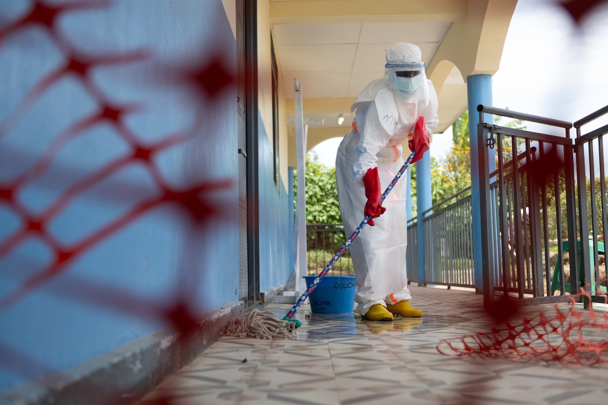 L’OMS ha detto che i casi sospetti di ebola in Congo sono 116, e non oltre 900 come segnalato nei giorni scorsi