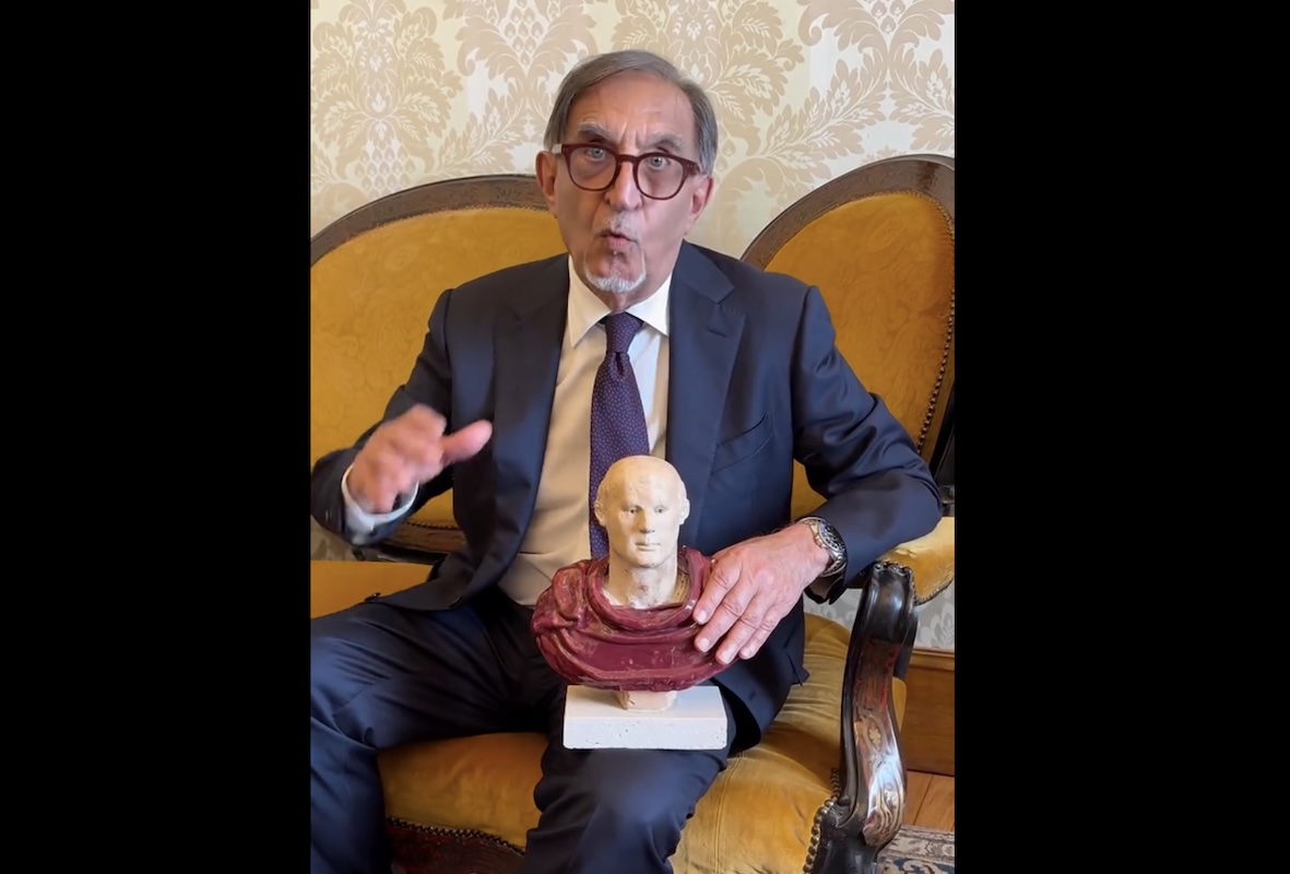 Leggi l'articolo: Anche Calenda e La Russa pensano spesso all’Impero Romano