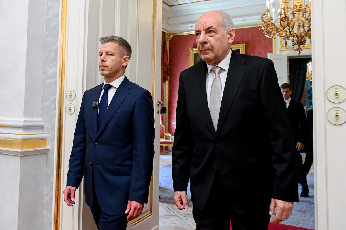 Tamás Sulyok e Péter Magyar, 12 maggio 2026 (AP Photo/Szilard Koszticsak)