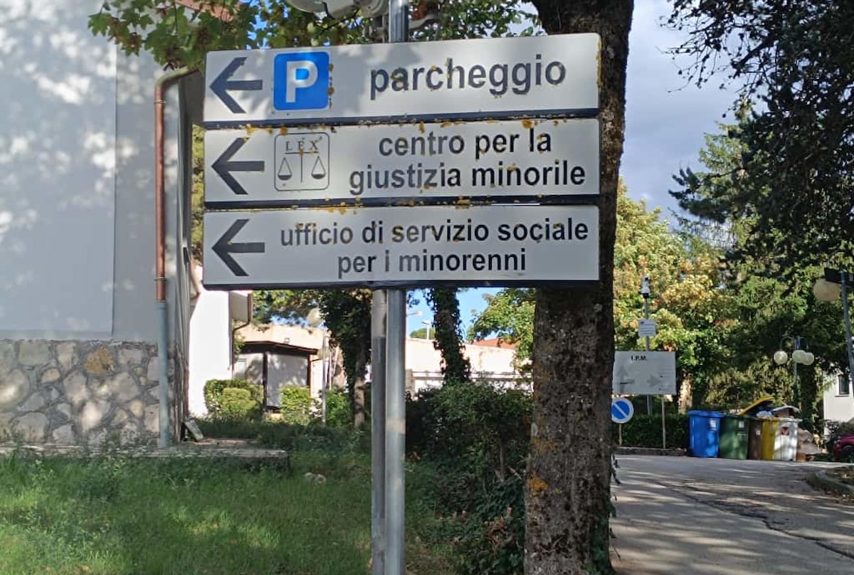 È stata archiviata l’inchiesta disciplinare sui magistrati del tribunale per i minorenni coinvolti nel caso della “famiglia nel bosco”