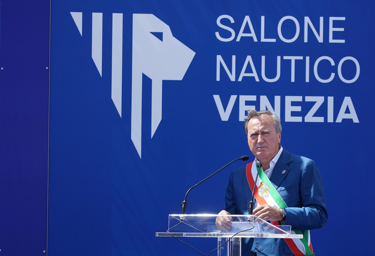 L’ex sindaco di Venezia Luigi Brugnaro sarà processato per irregolarità nelle spese della campagna elettorale del 2020