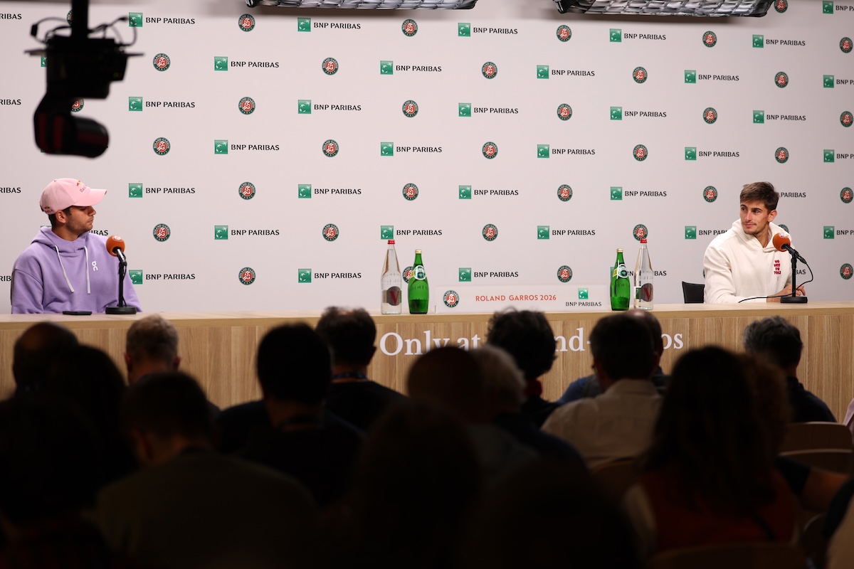 Flavio Cobolli e Matteo Arnaldi durante la conferenza stampa, il 5 giugno