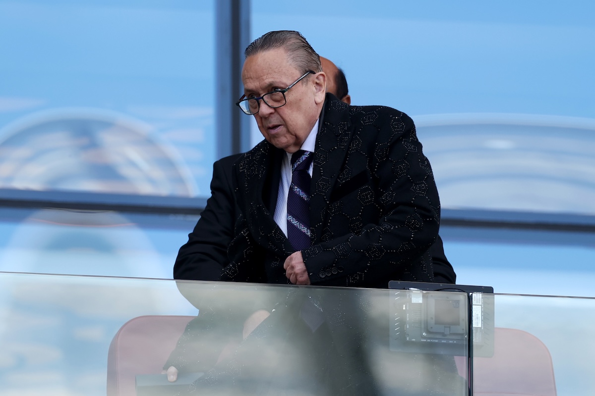 David Sullivan, presidente della squadra di calcio inglese del West Ham, si è dimesso per alcune accuse legate alla sua vita privata