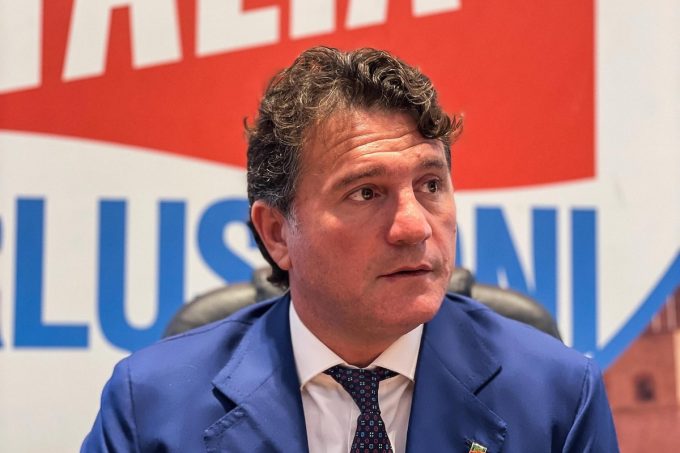 L’accusa di violenza sessuale a un senatore di Forza Italia