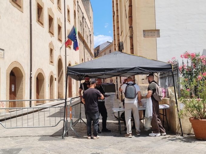 Per Palermo il matrimonio di Dua Lipa è stato un bene o un m