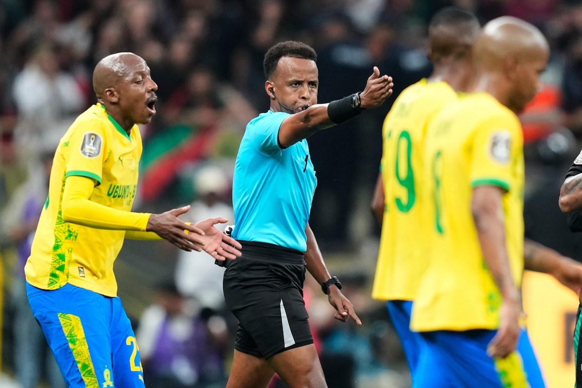 L’arbitro somalo a cui è stato negato l’ingresso negli Stati Uniti non parteciperà ai Mondiali
