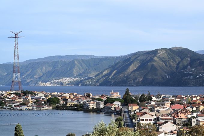 Tre persone sono indagate per corruzione nella cos
