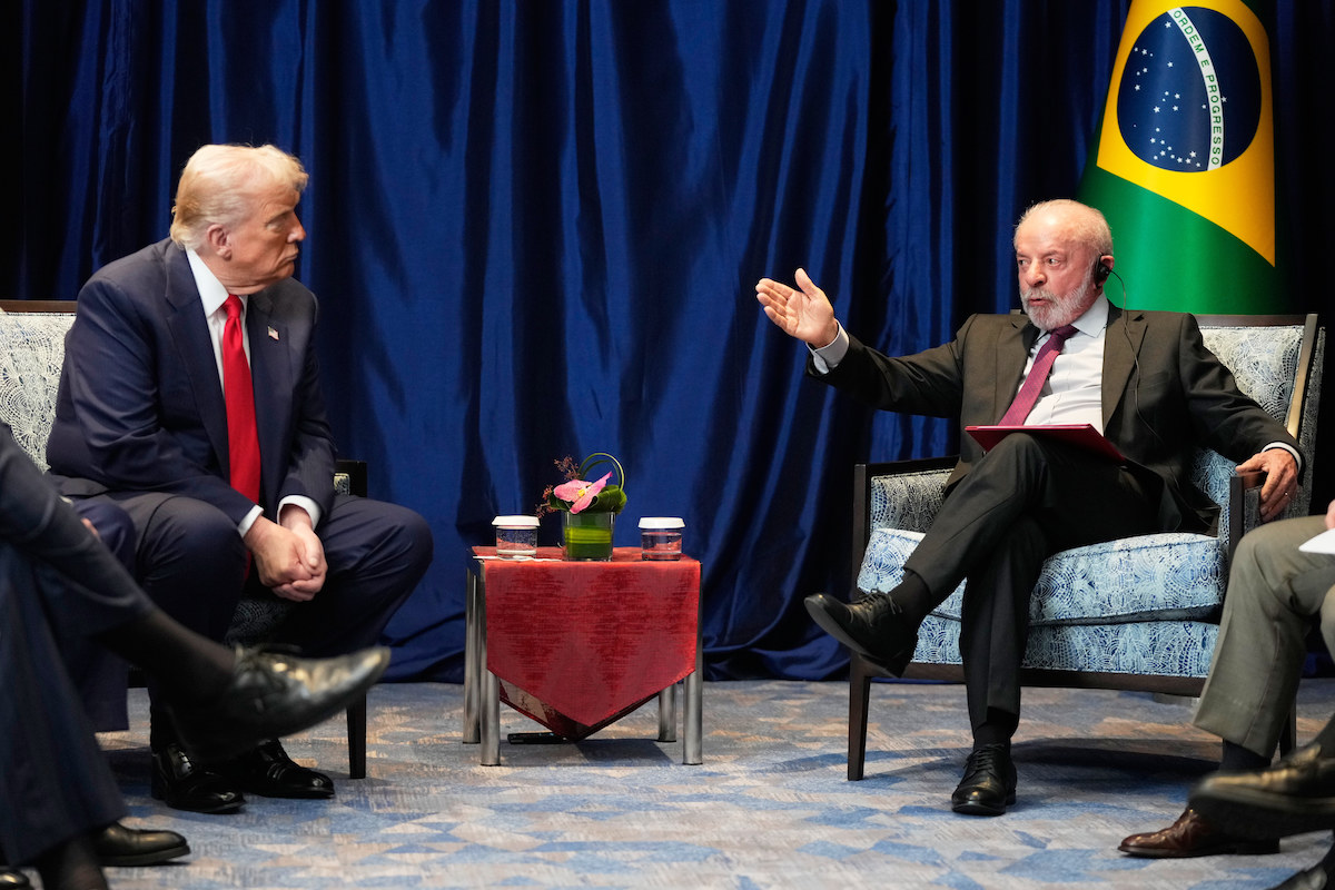 Trump e Lula, ottobre 2025 (AP Photo/Mark Schiefelbein)