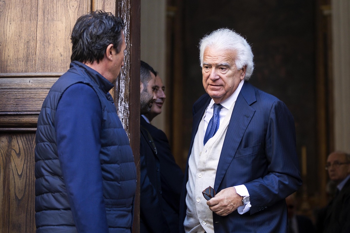 L’ex parlamentare Denis Verdini sarà processato per corruzione per presunte interferenze nelle commesse per ANAS