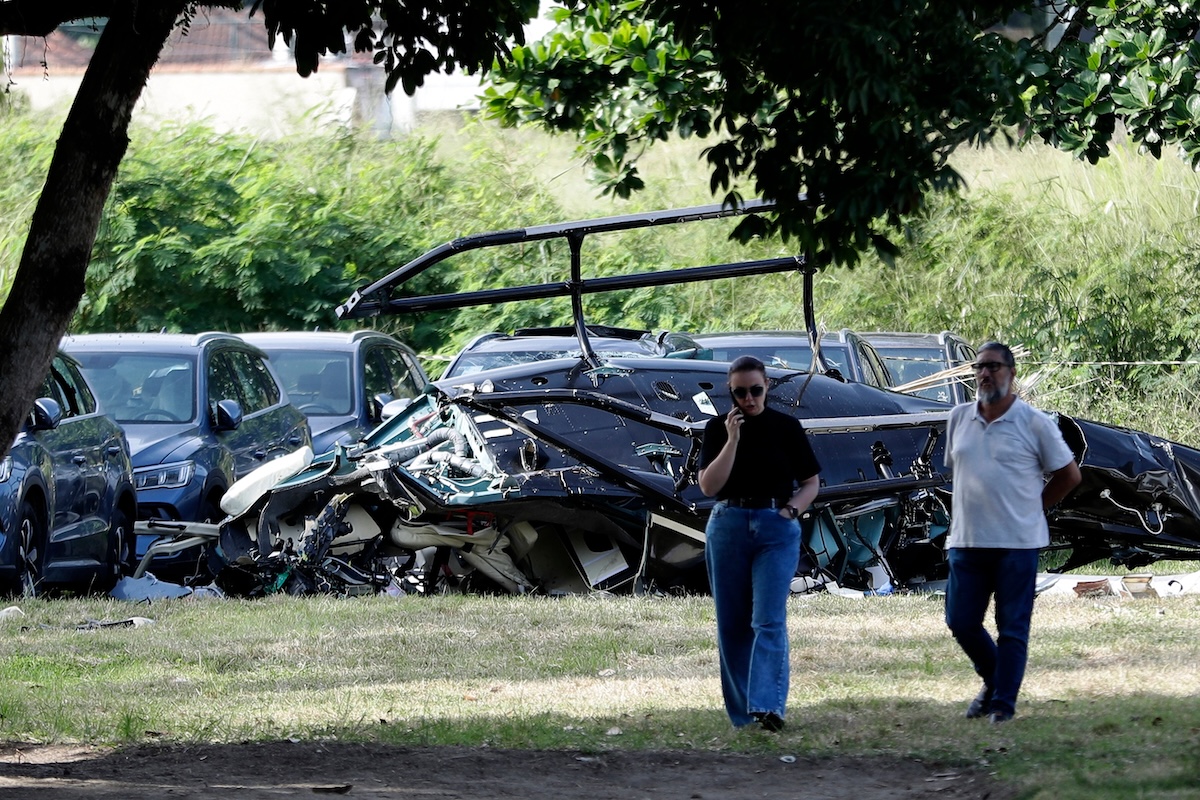 Il cantante statunitense Oliver Tree è morto in un incidente in elicottero in Brasile, insieme ad altre 5 persone