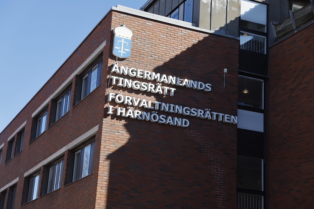 In Svezia un uomo è stato condannato a 4 anni e 5 mesi per aver costretto sua moglie ad avere rapporti sessuali con più di 100 uomini