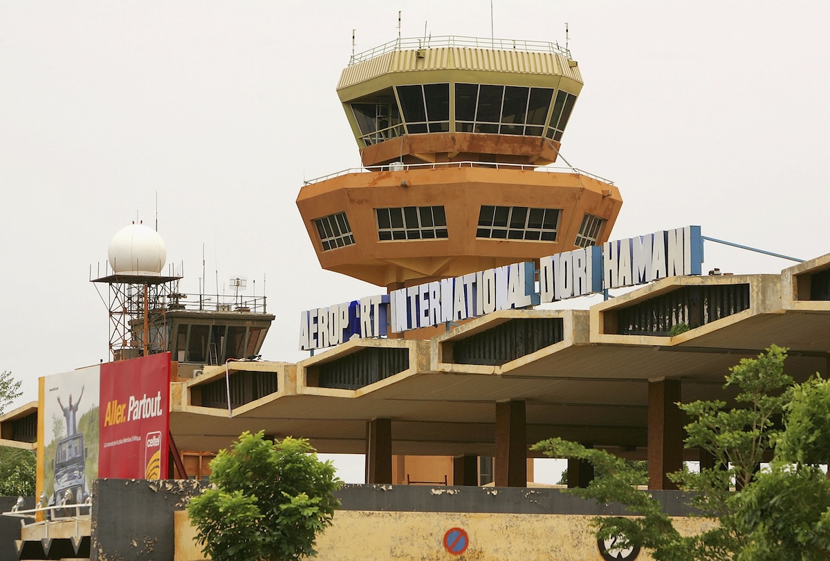 Ci sono stati spari ed esplosioni all’aeroporto di Niamey, in Niger