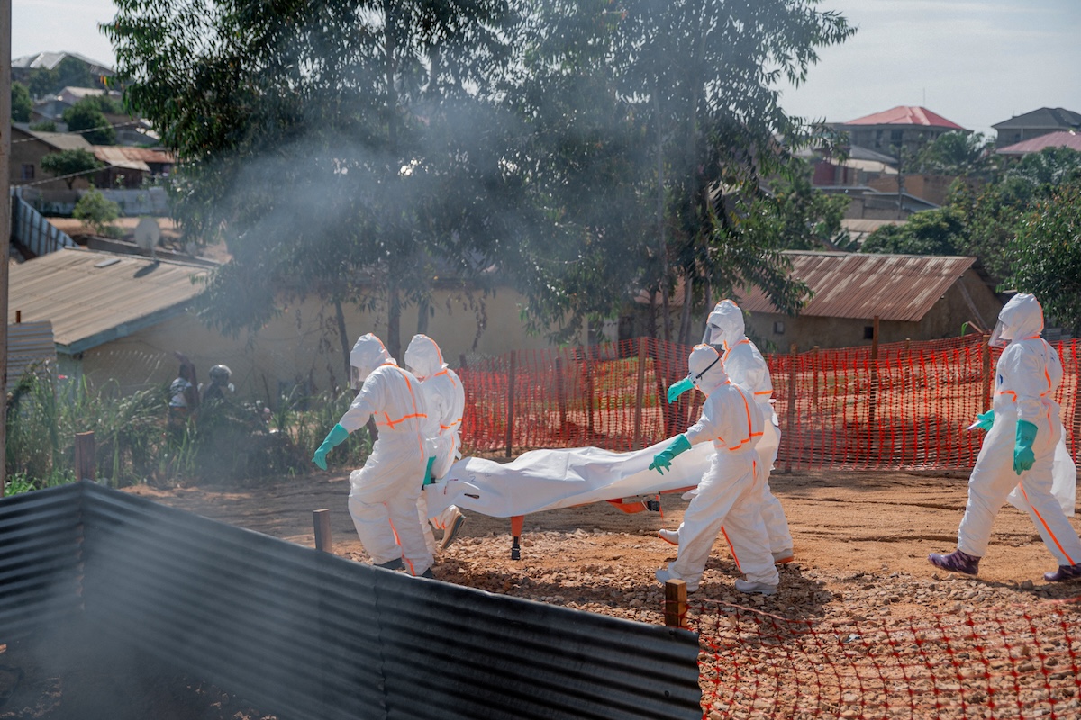 Più di 70 operatori sanitari sono stati infettati dal virus ebola nella Repubblica Democratica del Congo